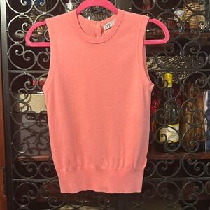 Zara pink vest small size never been worn